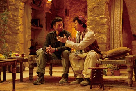 「極限境界線 救出までの18日間」場面写真