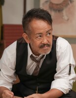 宮本亞門演じる藤村薫。