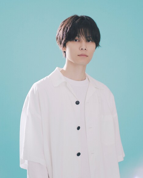 青木空役の萩原利久。