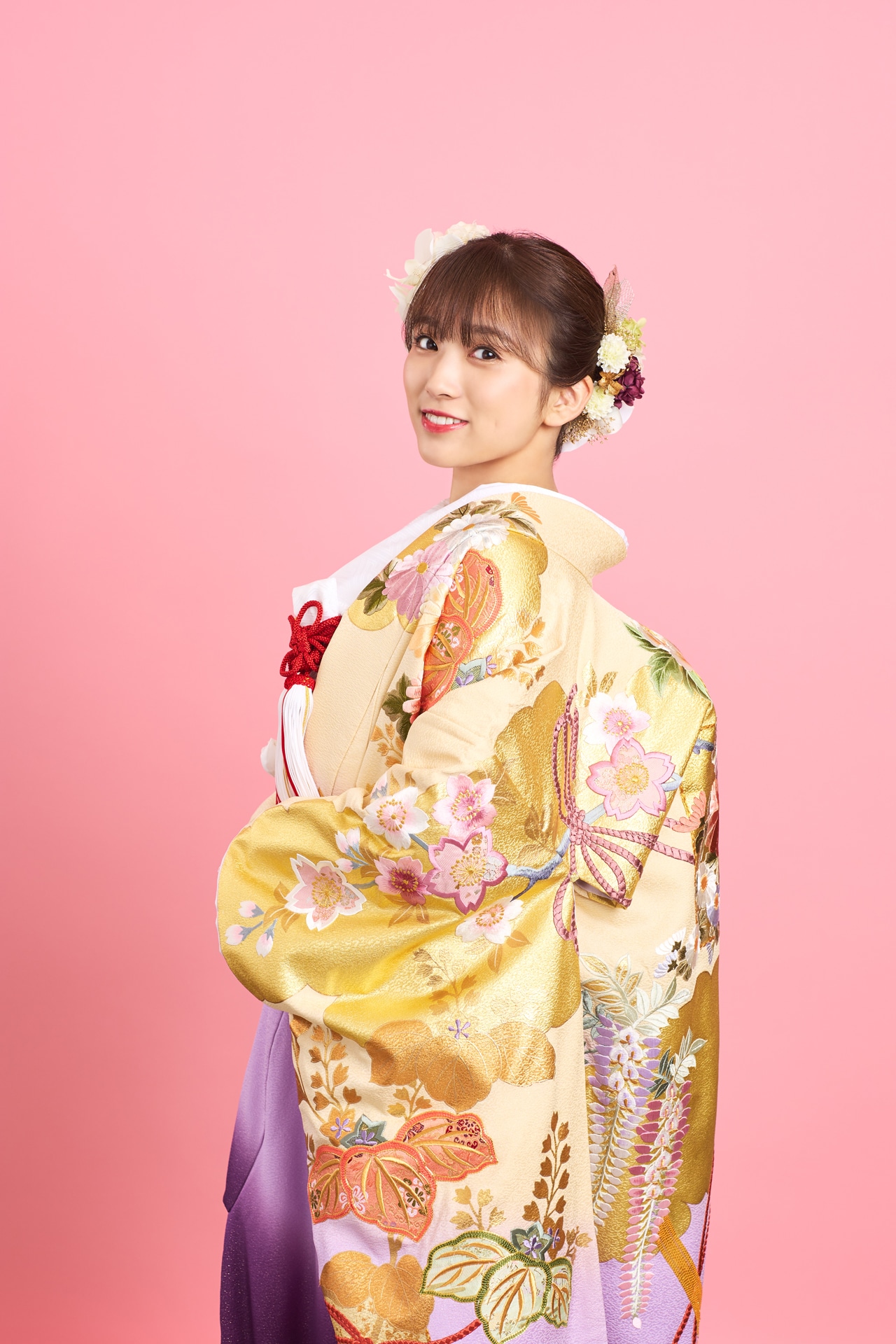 三条明花役の矢吹奈子。