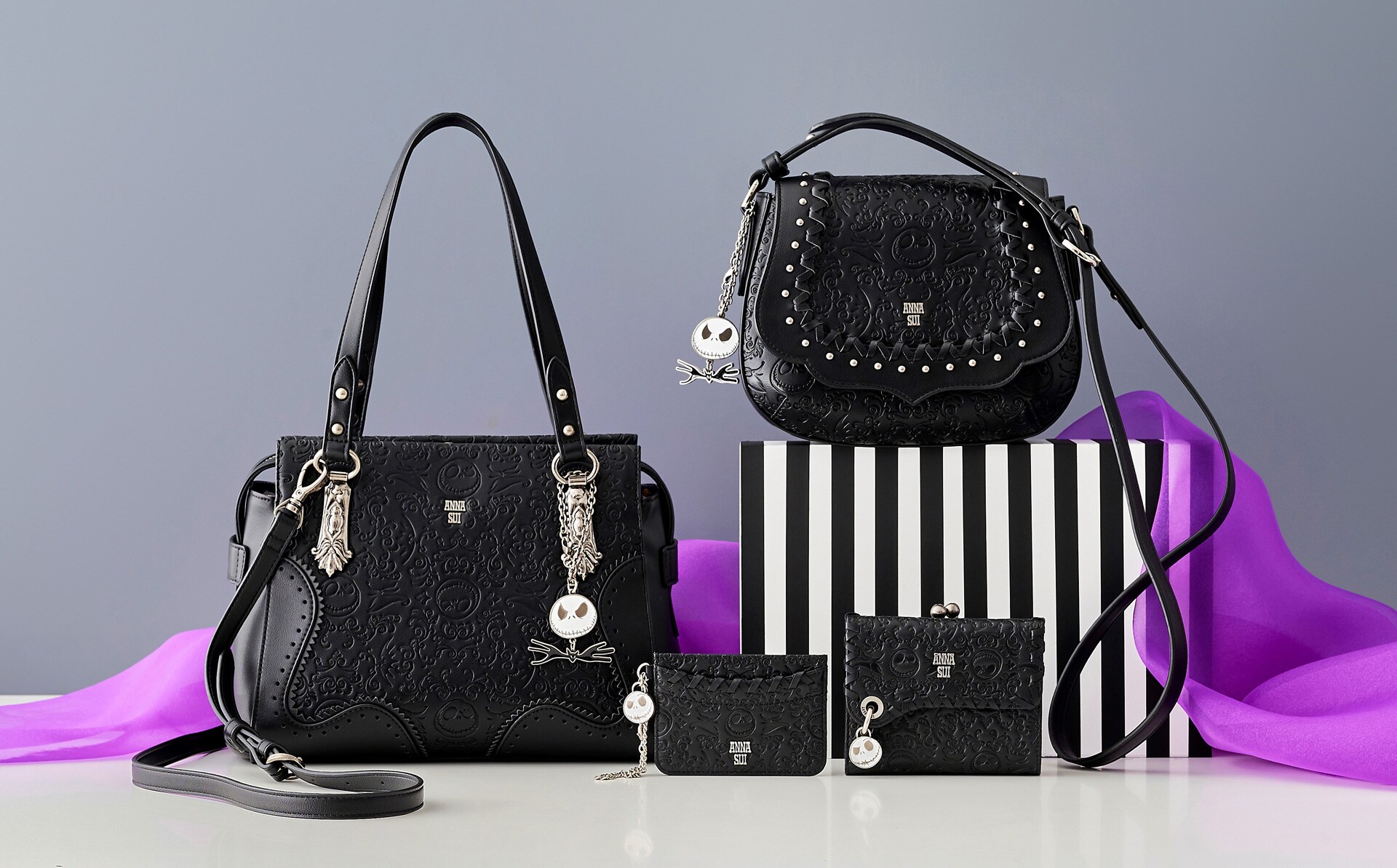 ナイトメアー・ビフォア・クリスマス」公開30周年グッズ発売、ANNA SUI