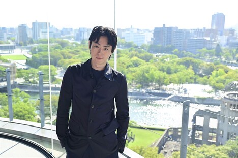 広島・おりづるタワーを訪れた菅田将暉。