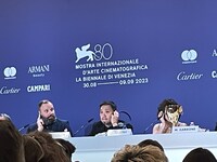第80回ヴェネツィア国際映画祭より、公式カンファレンスの様子。