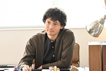 「マイ・セカンド・アオハル」より、安藤政信演じる日向祥吾。