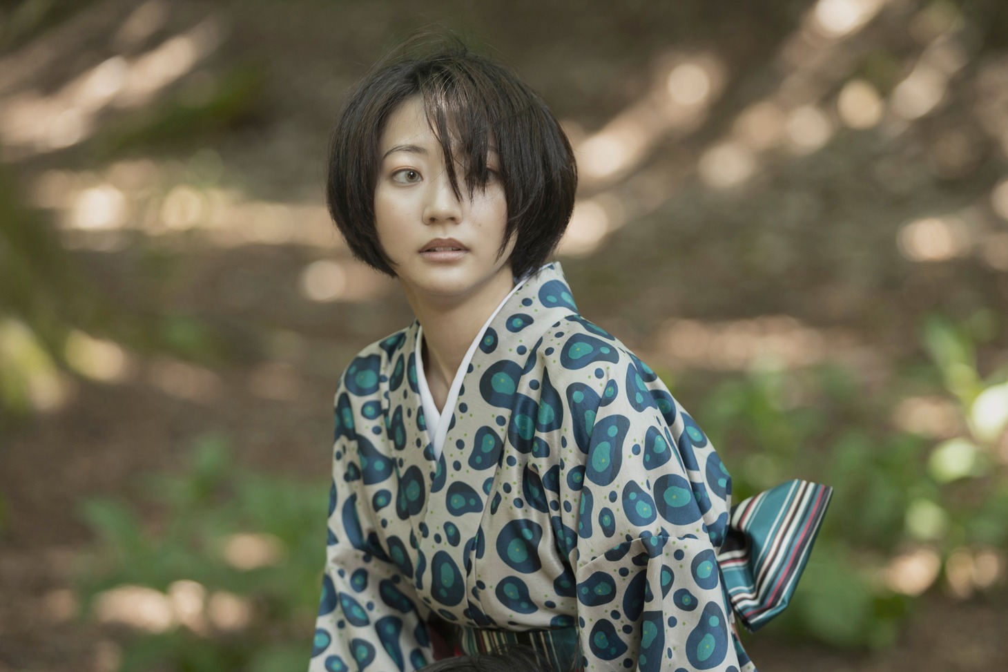 「唄う六人の女」新場面写真