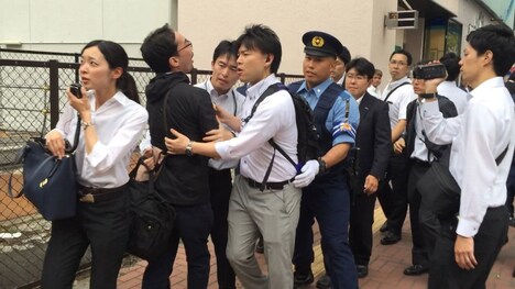 「ヤジと民主主義 劇場拡大版」場面写真