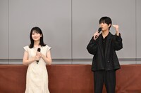 左から畑芽育、奥野壮。