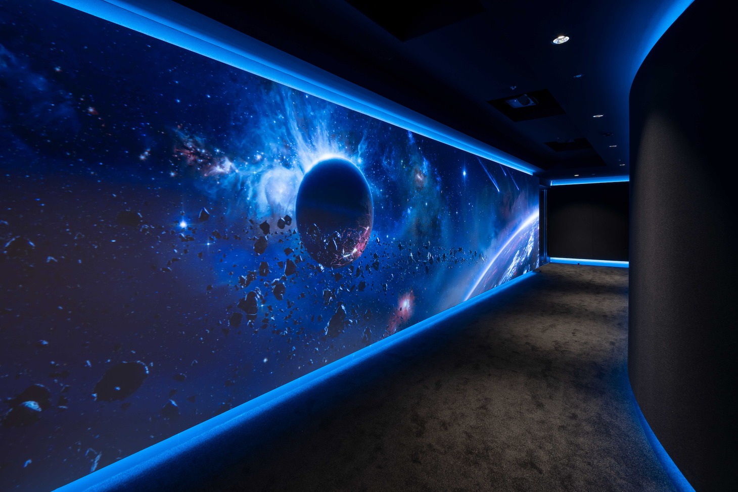 Dolby Cinemaエントランスのイメージ。