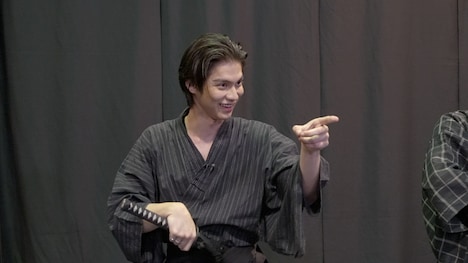 「Bright & Win Samurai Sword」場面写真