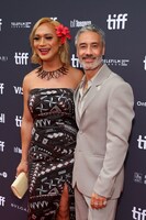 左からジャイヤ・サエルア、タイカ・ワイティティ。