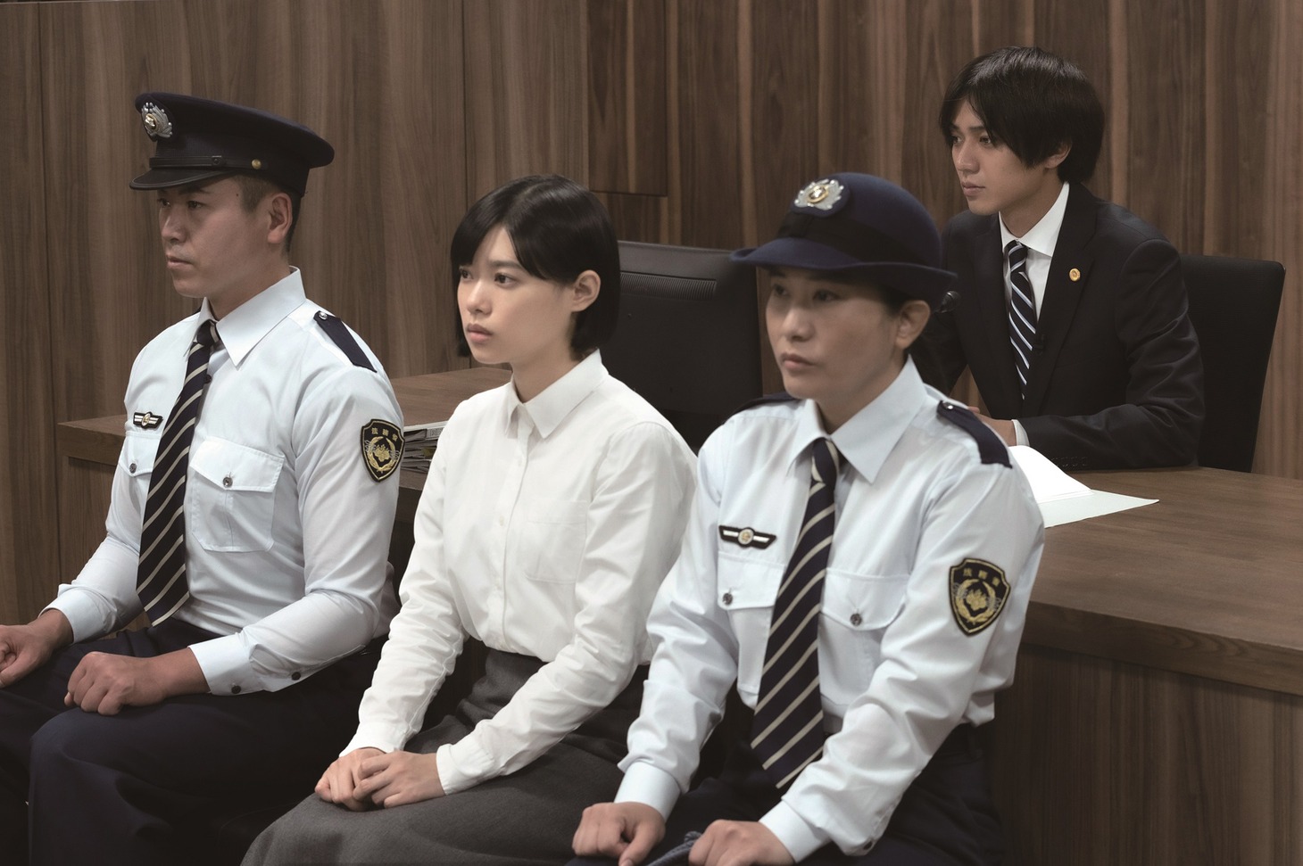 「法廷遊戯」場面写真
