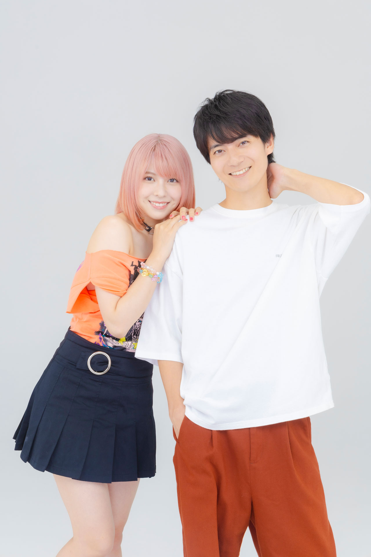 左から田中美麗演じる江口友香、西山潤演じる村田元気。