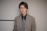 月瀬遥役の山本涼介。