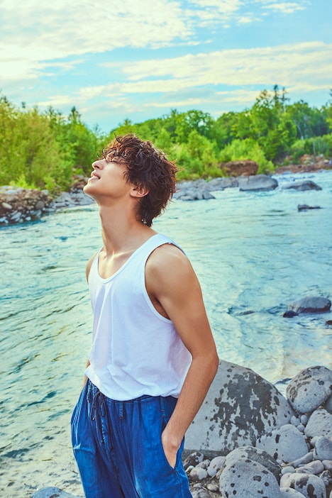 「横浜流星2024年カレンダー」より。