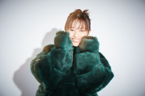 「Bailar 山本舞香1stフォト＆スタイルブック」アザーカット