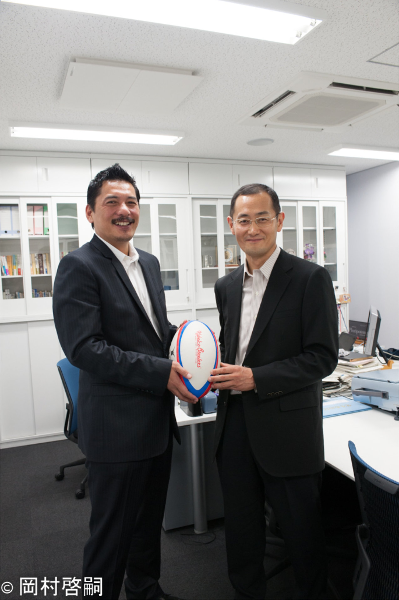 左から平尾誠二、山中伸弥。