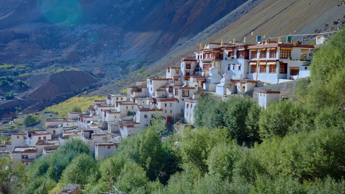 「JULLAY群青のラダック」場面写真