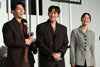 左からウィ・ハジュン、チ・チャンウク、イム・セミ。