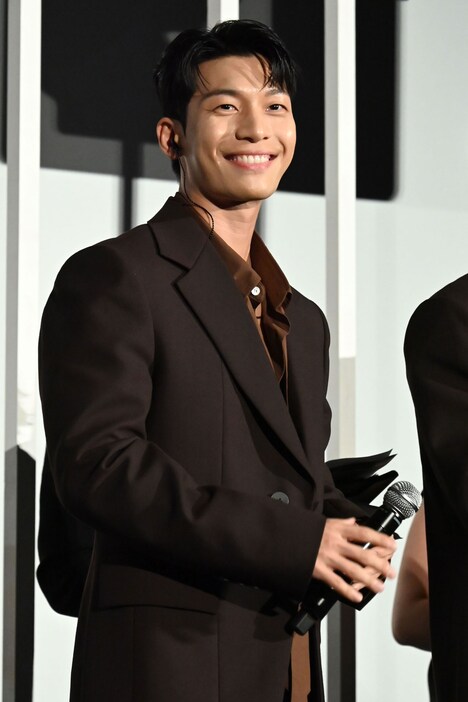 ウィ・ハジュン