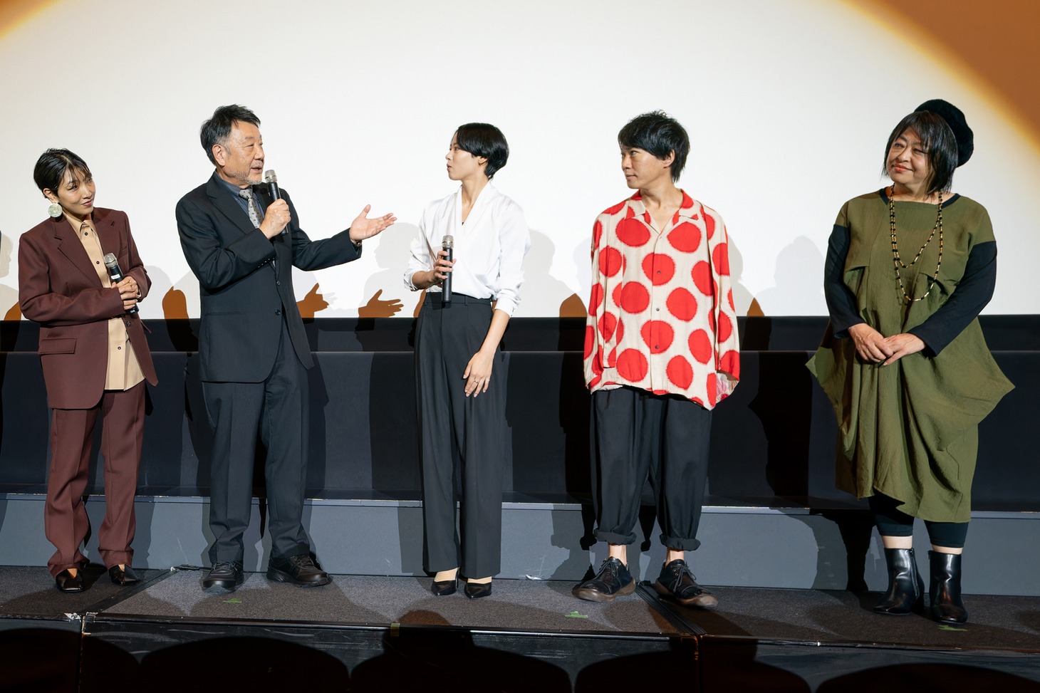 「BAD LANDS バッド・ランズ」大阪凱旋舞台挨拶の様子。