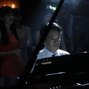 池松壮亮と松丸契が路上でセッション、「白鍵と黒鍵の間に」新映像4種
