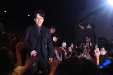 イベント登場時の二宮和也。