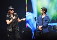 左から石井竜也、村上虹郎。