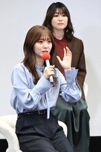 手前から鈴木愛理、稲田美紀。