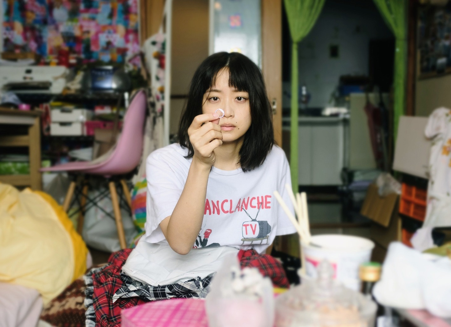 「人生に詰んだ元アイドルは、赤の他人のおっさんと住む選択をした」場面写真