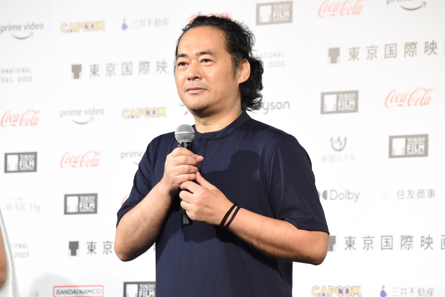 富名哲也