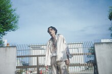 ゾンビになった磯村勇斗。