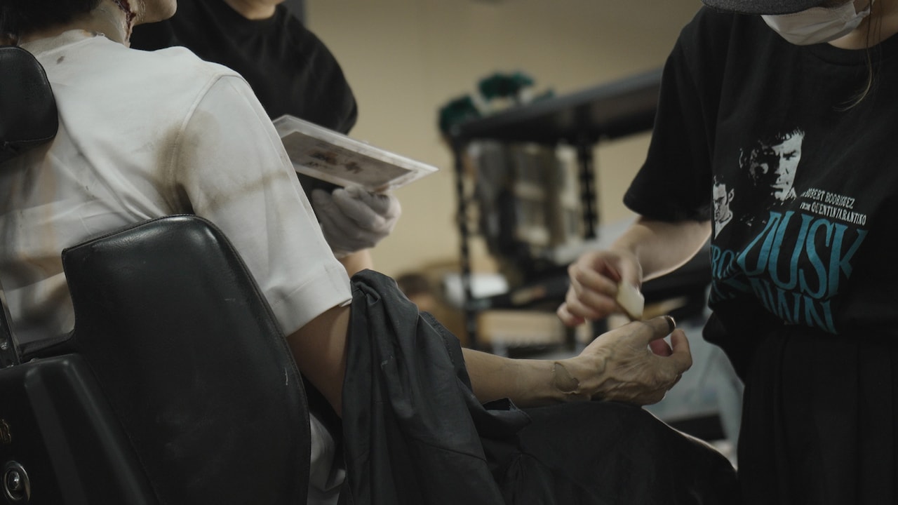 特殊メイクの様子。