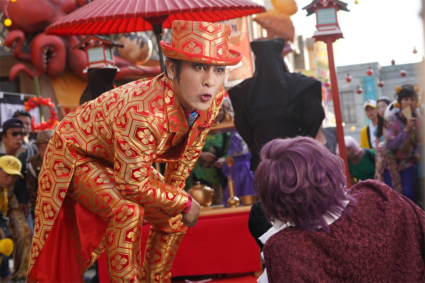 「翔んで埼玉 ～琵琶湖より愛をこめて～」場面写真 (c)2023 映画「翔んで埼玉」製作委員会