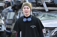 土師野隆之介扮するコウタ。