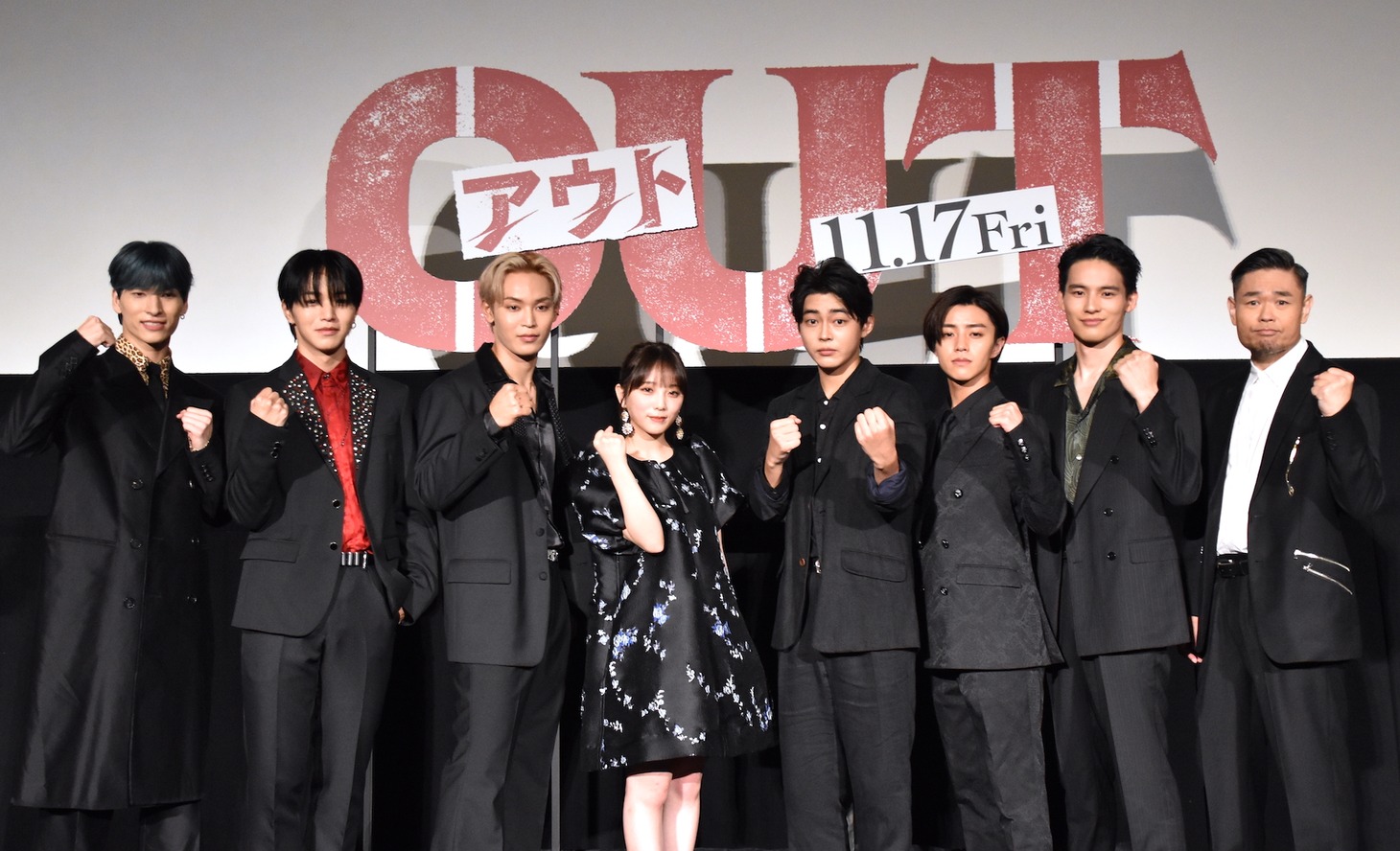 映画「OUT」完成披露上映会の様子。