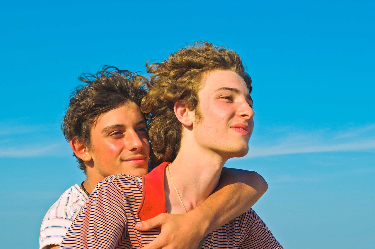 友情は一瞬で恋に、イタリア映画「シチリア・サマー」予告編と場面写真が解禁