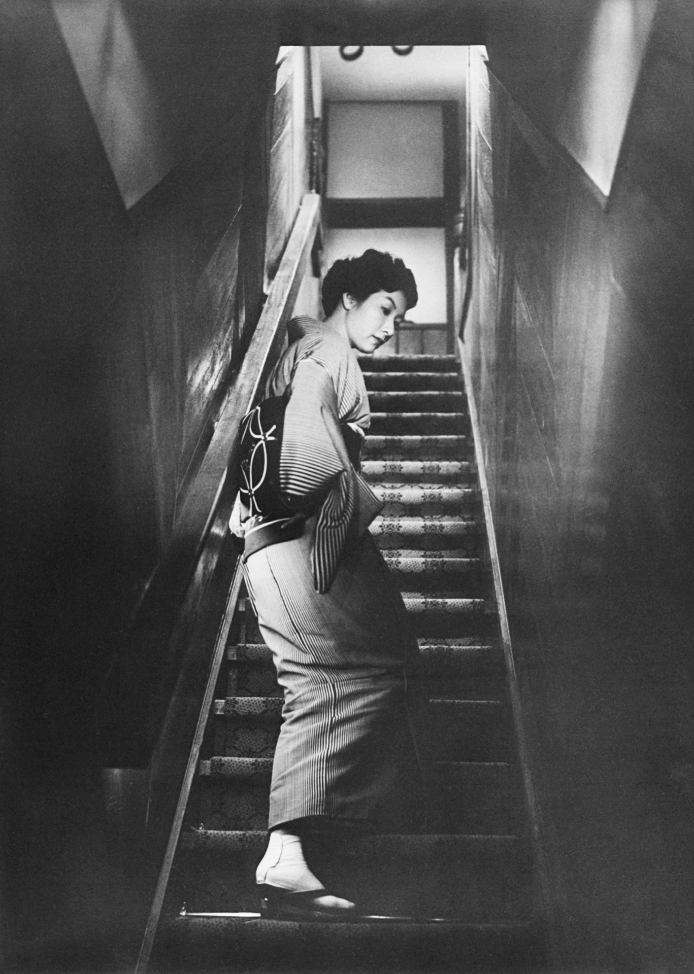 「女が階段を上る時」場面写真 (c)TOHO,.CO.LTD