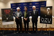 第36回東京国際映画祭記者会見の様子。左から市山尚三、城定秀夫、安藤裕康。
