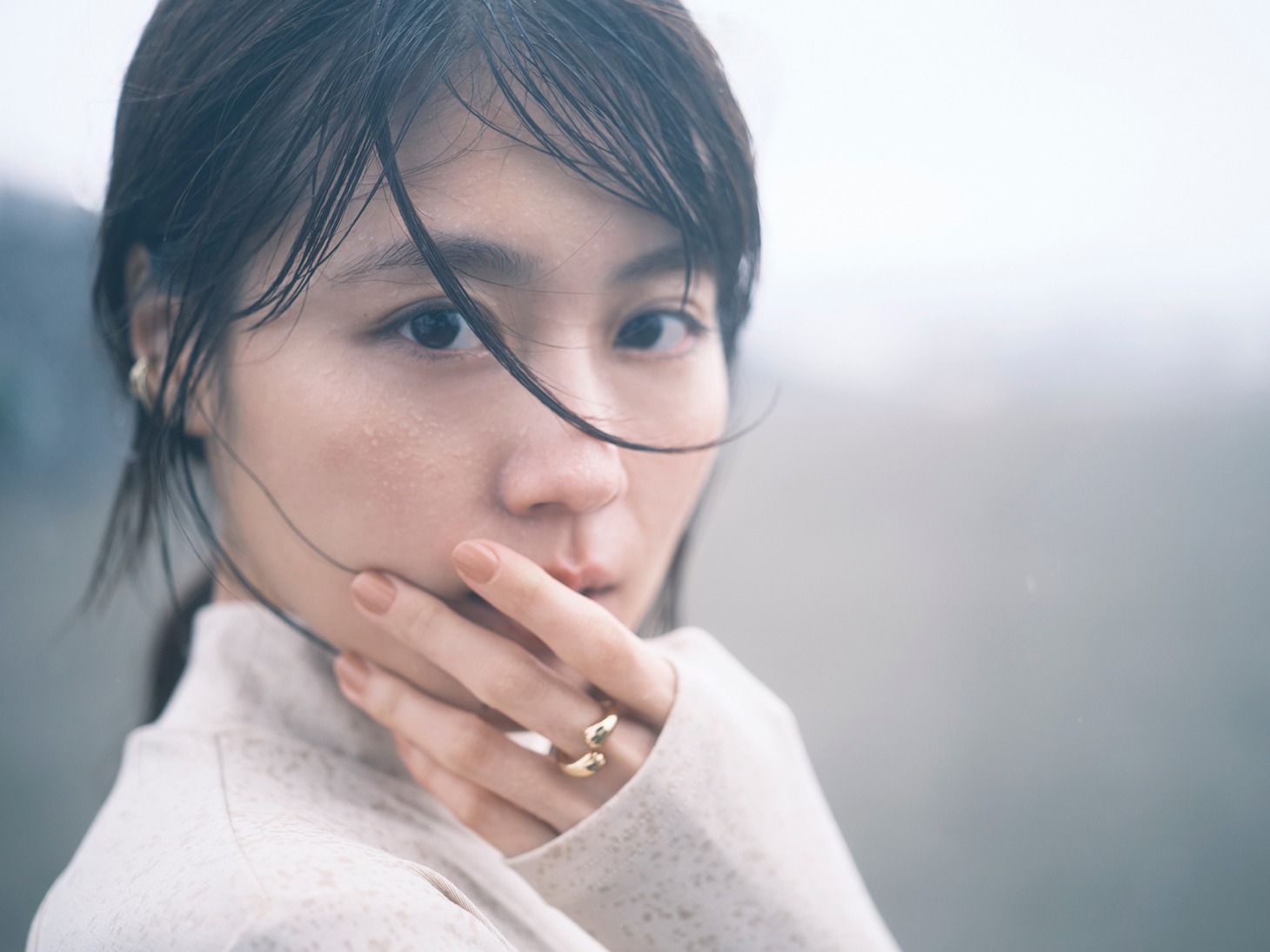 有村架純の写真集より。（撮影：今城純）
