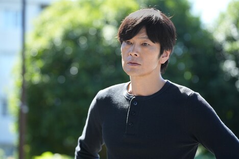 丸山智己演じる青木智也。