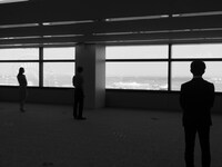 「ホゾを咬む」場面写真