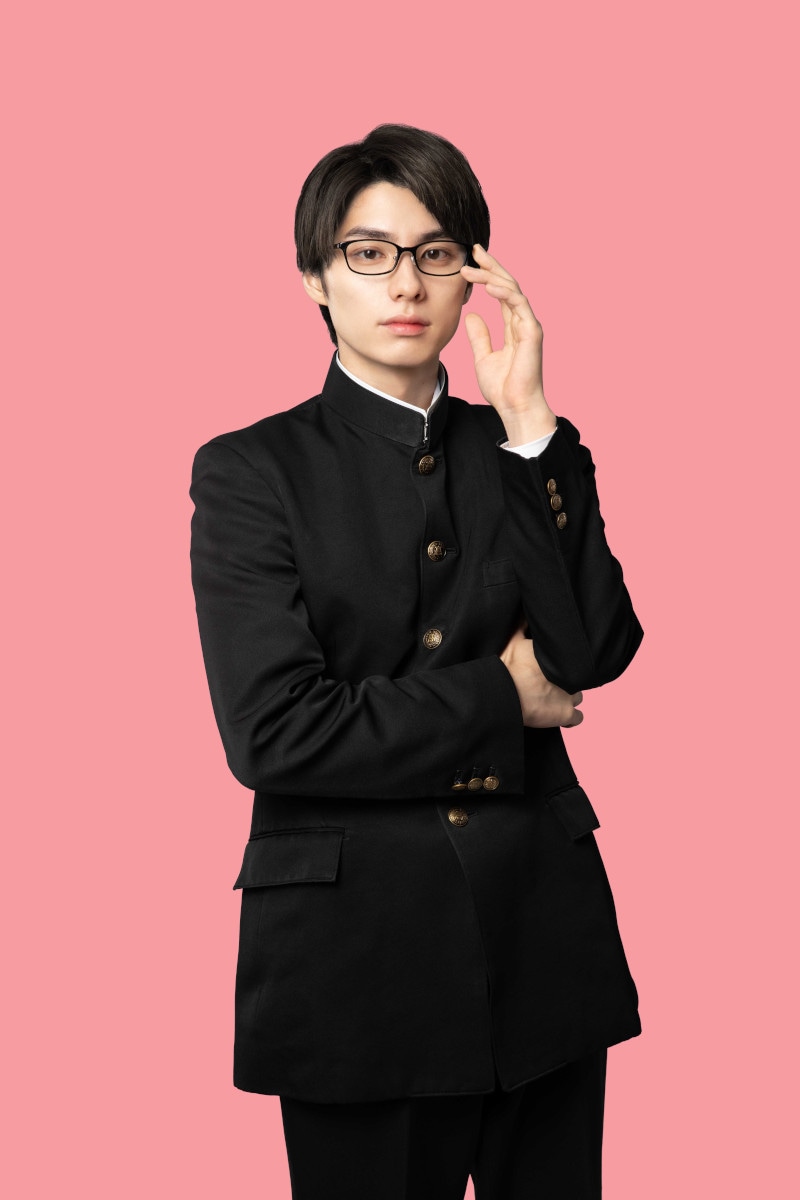 龍崎賢司役の本田響矢。