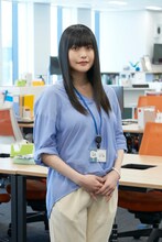 冨手麻妙演じる江口徳子。