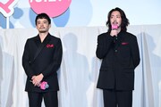 左から池松壮亮、若葉竜也。