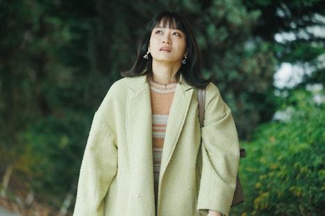 「人生に詰んだ元アイドルは、赤の他人のおっさんと住む選択をした」新場面写真