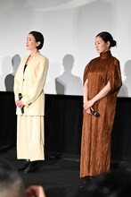 左から宮沢りえ、二階堂ふみ。