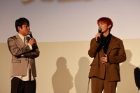 左から井上裕介、高塚大夢。