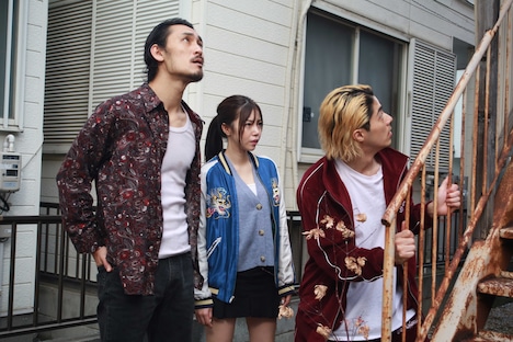 「生きない」新場面写真