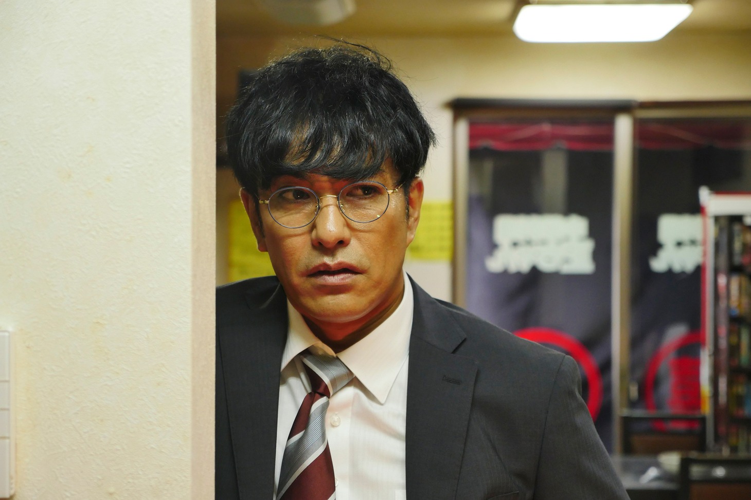 「地獄で冤罪」場面写真