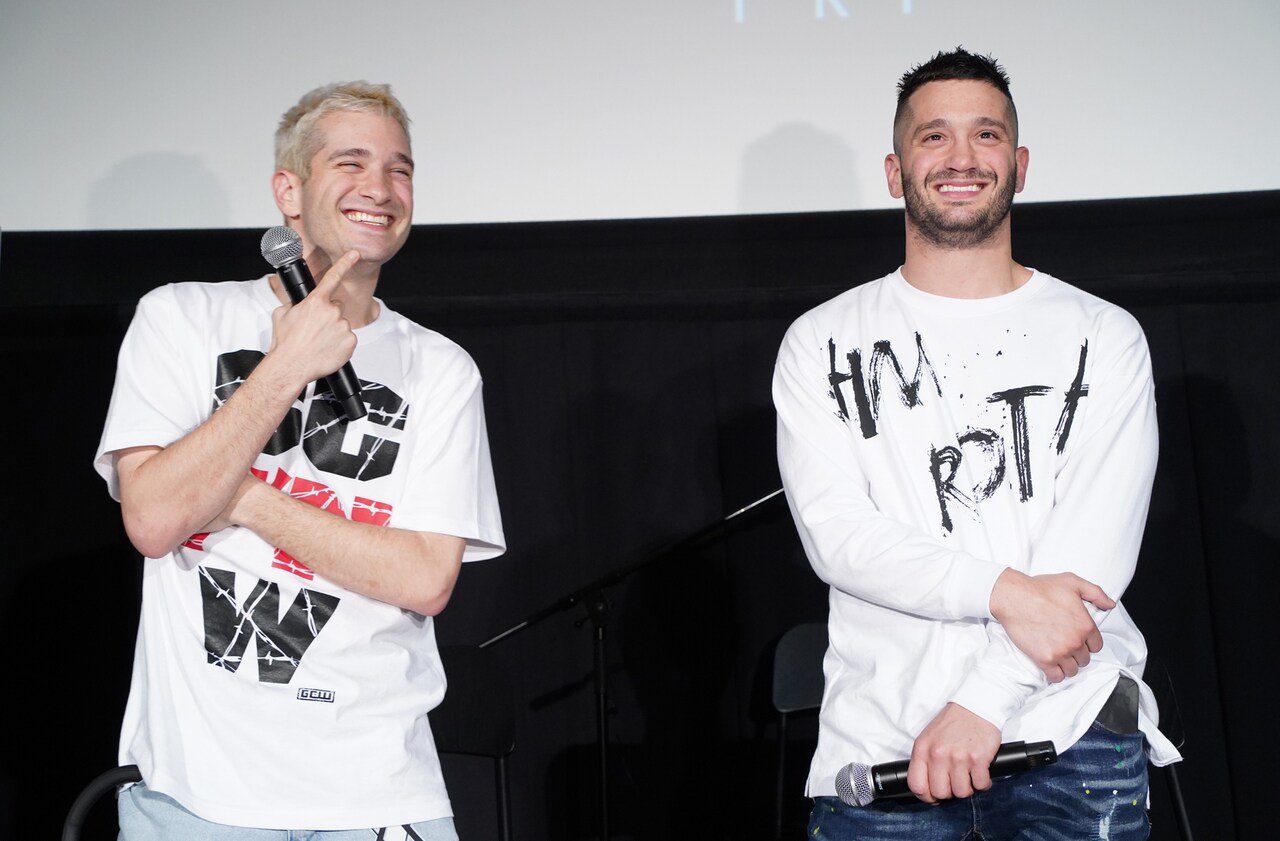 「TALK TO ME」は“自分の悪意の犠牲になる話”、双子YouTuber監督が来日